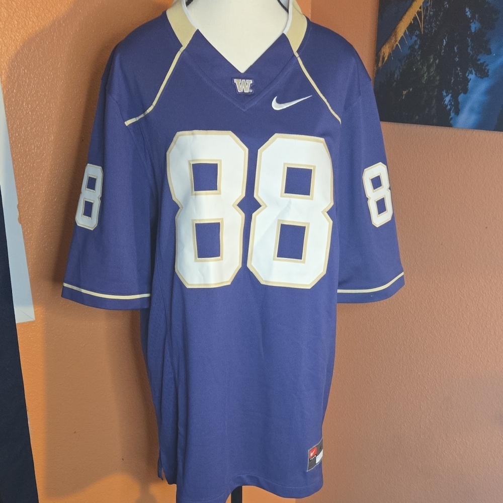 UW Huskies #88 Sports Jersey